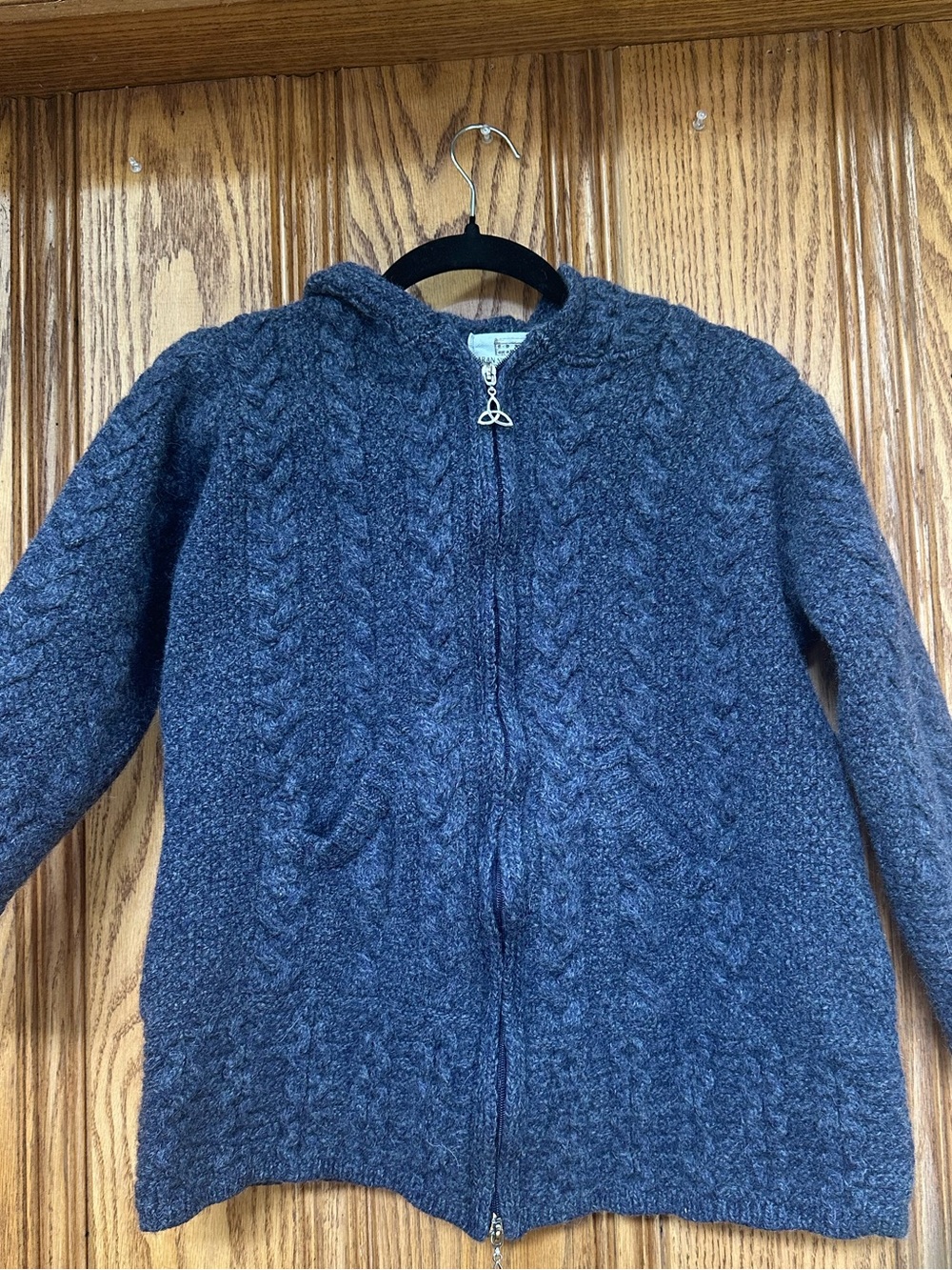Aran Sweater Market Irish 100% Merino wool hooded sweater Kids Medium